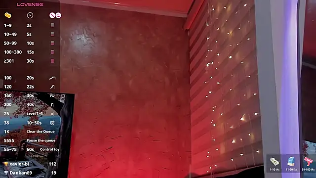 Snapshot of Charlotte_greys chatting on 02-18-25, 01:21 Charlotte greys online show from 02-18-25, 01:21