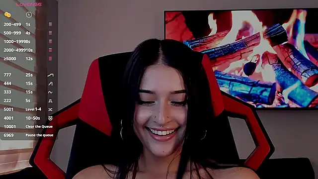 Snapshot of Charlotte_greys chatting on 09-12-25, 07:36 Charlotte greys online show from 09-12-25, 07:36