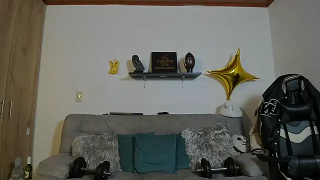 Snapshot of julian_wallace chatting on 11-07-25, 04:29 julian wallace online show from 11-07-25, 04:29