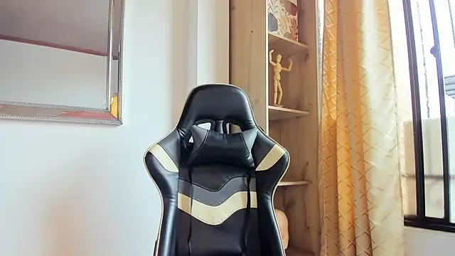 julian wallace online show from 04-27-26, 05:33