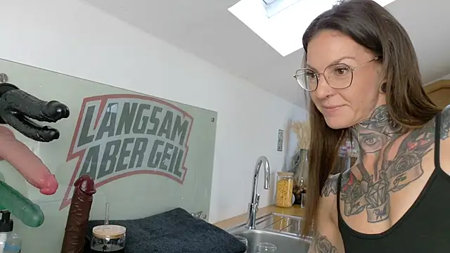 BrownieyQueen online show from 09-12-25, 07:52