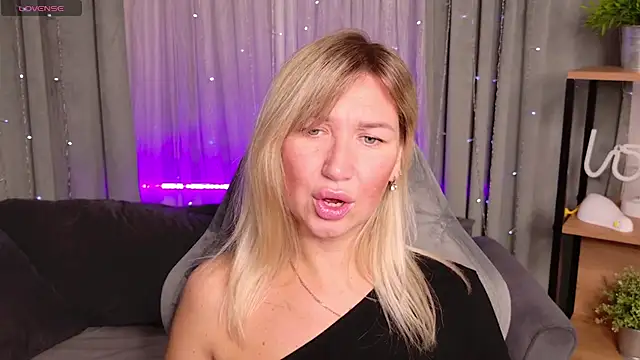 MilaBott online show from 09-17-25, 08:32