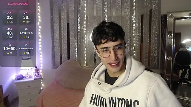 gojo satoru 18 online show from 01-14-25, 12:14