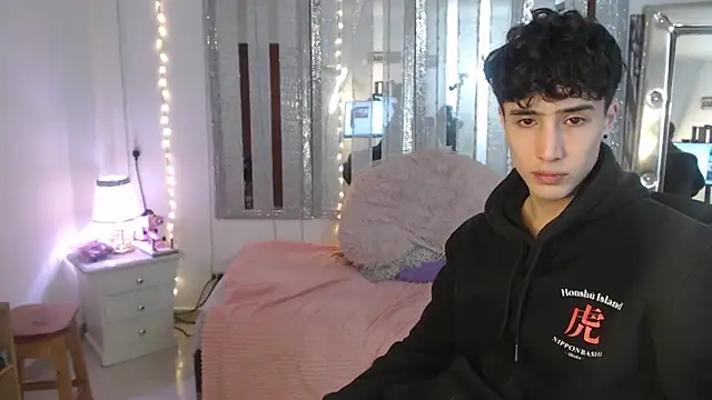 gojo satoru 18 online show from 01-29-25, 03:58