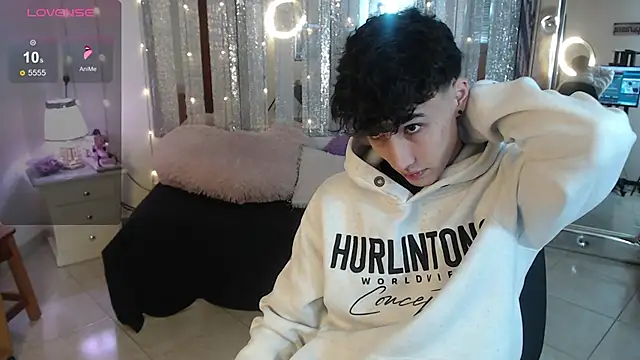 gojo satoru 18 online show from 02-05-25, 12:06