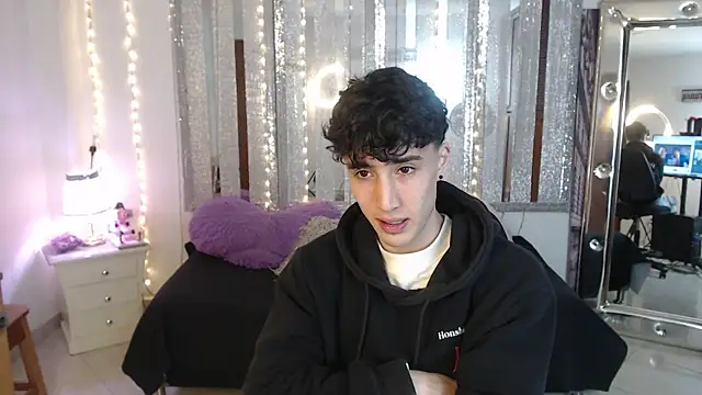 gojo satoru 18 online show from 02-08-25, 11:55