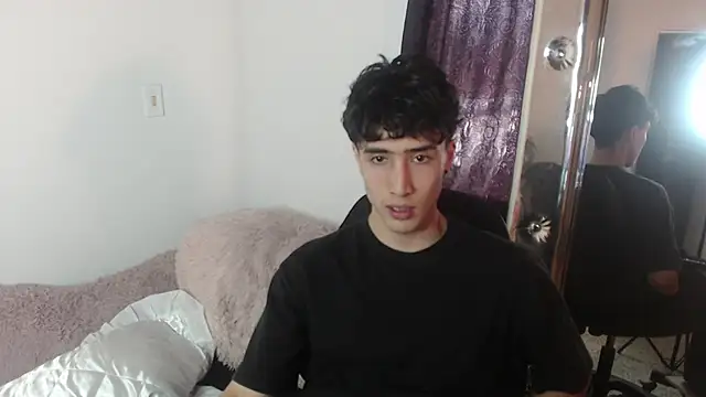 gojo satoru 18 online show from 02-26-25, 03:52