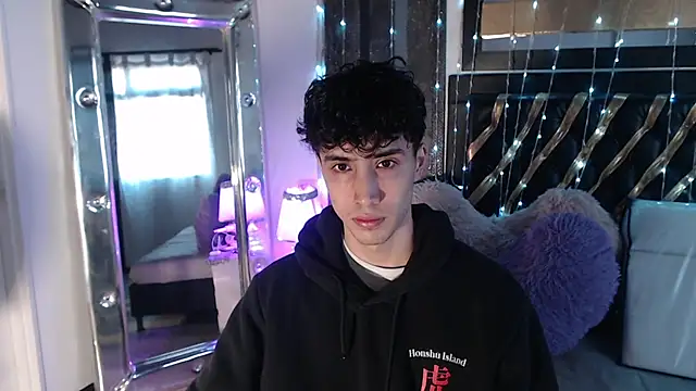 gojo satoru 18 online show from 09-29-25, 11:37