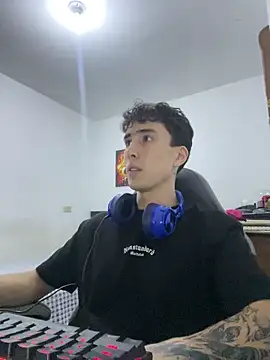 Snapshot of gojo_satoru_18 chatting on 02-01-26, 11:03 gojo satoru 18 online show from 02-01-26, 11:03