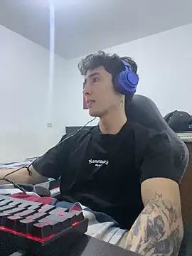 Snapshot of gojo_satoru_18 chatting on 02-13-26, 02:40 gojo satoru 18 online show from 02-13-26, 02:40