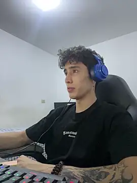 Snapshot of gojo_satoru_18 chatting on 02-15-26, 08:57 gojo satoru 18 online show from 02-15-26, 08:57