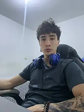 Snapshot of gojo_satoru_18 chatting on 03-02-26, 05:08 gojo satoru 18 online show from 03-02-26, 05:08