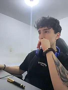 Snapshot of gojo_satoru_18 chatting on 03-14-26, 10:59 gojo satoru 18 online show from 03-14-26, 10:59