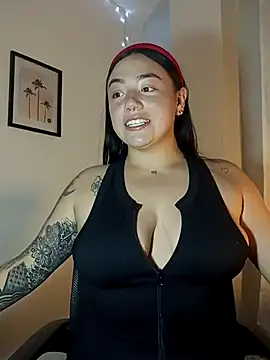 Snapshot of helena_smith chatting on 02-04-25, 04:26 helena smith online show from 02-04-25, 04:26