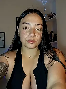 Snapshot of helena_smith chatting on 02-12-25, 03:40 helena smith online show from 02-12-25, 03:40