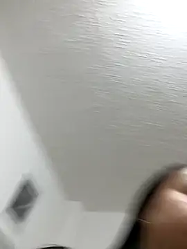 Snapshot of helena_smith chatting on 02-14-25, 04:04 helena smith online show from 02-14-25, 04:04