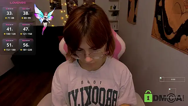 Moon13152 online show from 11-04-25, 09:03