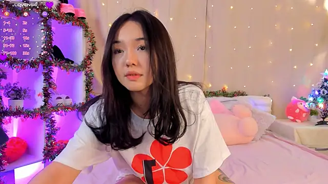 Lin kun online show from 12-15-24, 04:04