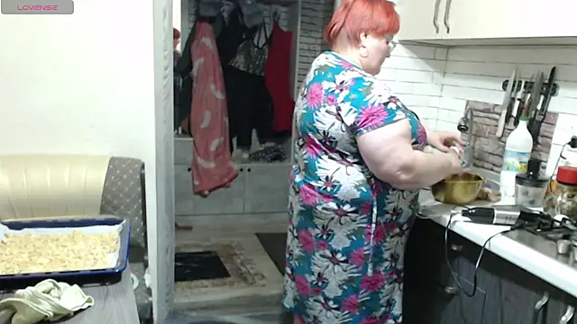 Snapshot of Goddess57 chatting on 02-21-25, 07:21 Goddess57 online show from 02-21-25, 07:21