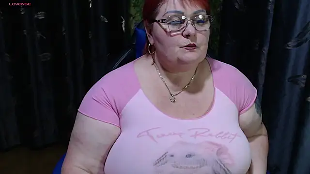 Snapshot of Goddess57 chatting on 03-16-25, 03:39 Goddess57 online show from 03-16-25, 03:39