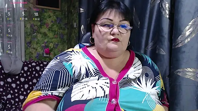 Snapshot of Goddess57 chatting on 09-22-25, 12:29 Goddess57 online show from 09-22-25, 12:29