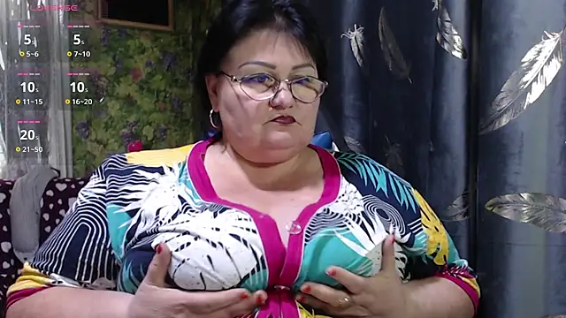 Snapshot of Goddess57 chatting on 10-01-25, 09:15 Goddess57 online show from 10-01-25, 09:15