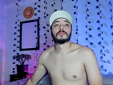 Snapshot of hotlatin92 chatting on 03-15-25, 04:46 hotlatin92 online show from 03-15-25, 04:46