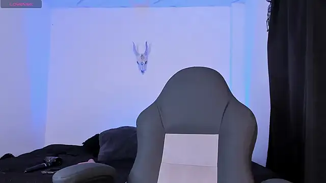 Aliz01 online show from 12-02-25, 11:11