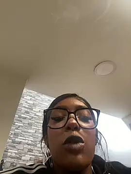 TIFFANYYSTAR online show from 09-11-25, 02:06