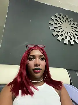 Snapshot of TIFFANYYSTAR chatting on 01-13-26, 06:24 TIFFANYYSTAR online show from 01-13-26, 06:24