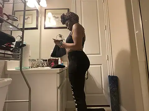 wynterheat online show from 03-08-26, 04:55