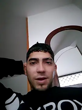 Snapshot of Rich_boy01 chatting on 02-18-25, 10:58 Rich boy01 online show from 02-18-25, 10:58