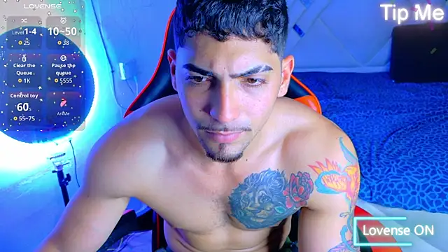 Snapshot of Rich_boy01 chatting on 09-08-25, 06:07 Rich boy01 online show from 09-08-25, 06:07