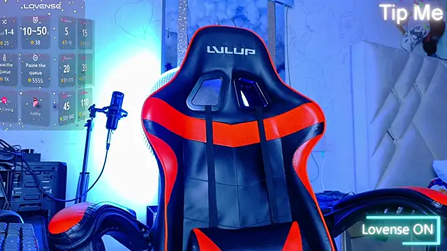 Snapshot of Rich_boy01 chatting on 10-12-25, 02:05 Rich boy01 online show from 10-12-25, 02:05