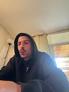 Greyoff online show from 05-19-26, 01:39