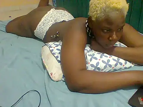 Snapshot of Bootylicious- chatting on 09-15-25, 07:14 Bootylicious- online show from 09-15-25, 07:14