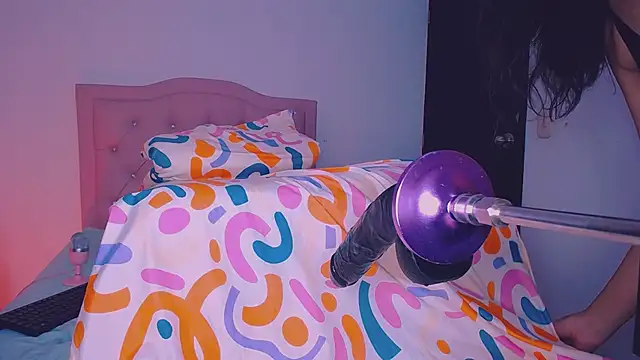 Snapshot of Ariss-hot chatting on 11-25-25, 02:44 Ariss-hot online show from 11-25-25, 02:44