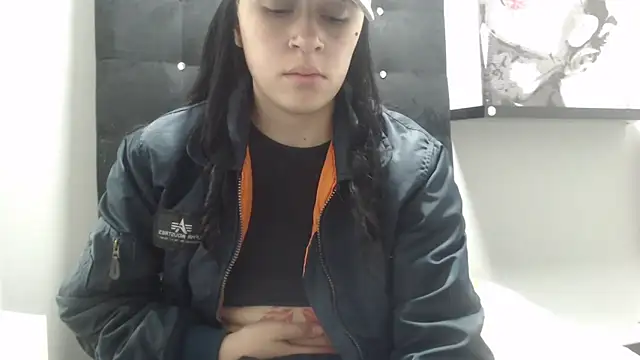 Zowi Hottiee online show from 10-09-25, 07:12