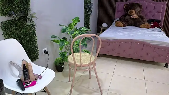 camil milfdream online show from 04-29-26, 05:30