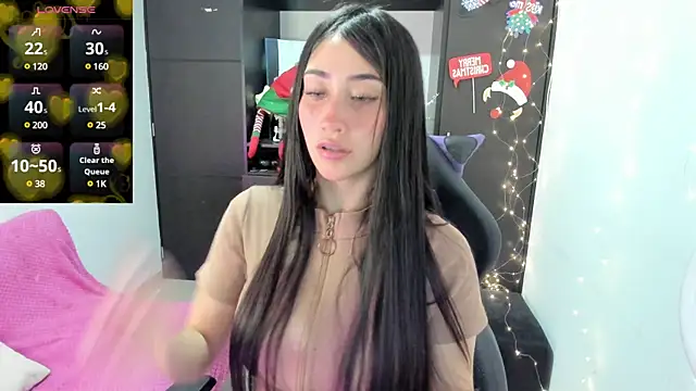 Emilytafur online show from 12-31-24, 01:15