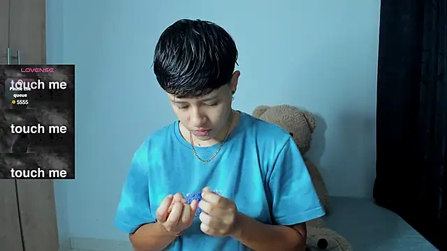 violet casper  online show from 12-14-24, 09:40