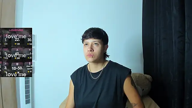 violet casper  online show from 12-18-24, 05:59