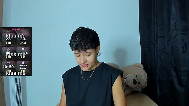 violet casper  online show from 12-19-24, 10:13