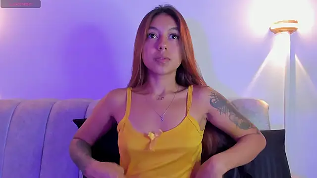 violet casper  online show from 10-10-25, 04:11