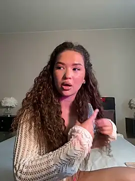 Denise Garciia online show from 02-22-25, 12:51