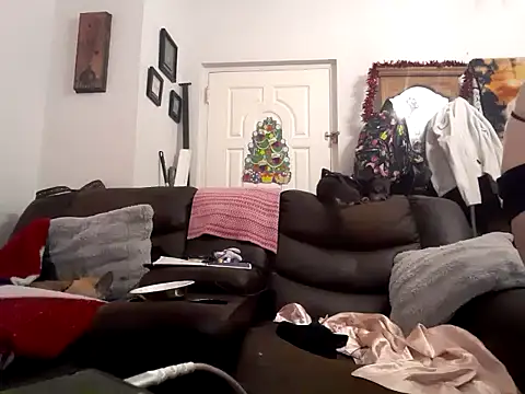 Snapshot of fantasymade69 chatting on 12-08-24, 08:41 fantasymade69 online show from 12-08-24, 08:41