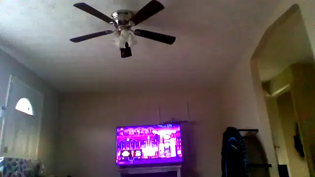 Snapshot of fantasymade69 chatting on 10-25-25, 09:20 fantasymade69 online show from 10-25-25, 09:20