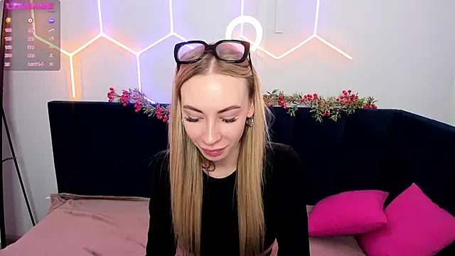 Snapshot of Diana_Garrett chatting on 01-11-25, 08:54 Diana Garrett online show from 01-11-25, 08:54