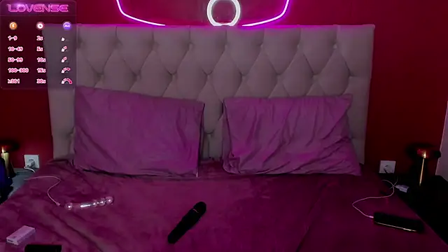 Snapshot of Diana_Garrett chatting on 02-11-25, 11:54 Diana Garrett online show from 02-11-25, 11:54