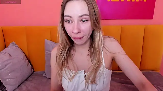 Diana Garrett online show from 04-27-26, 02:09